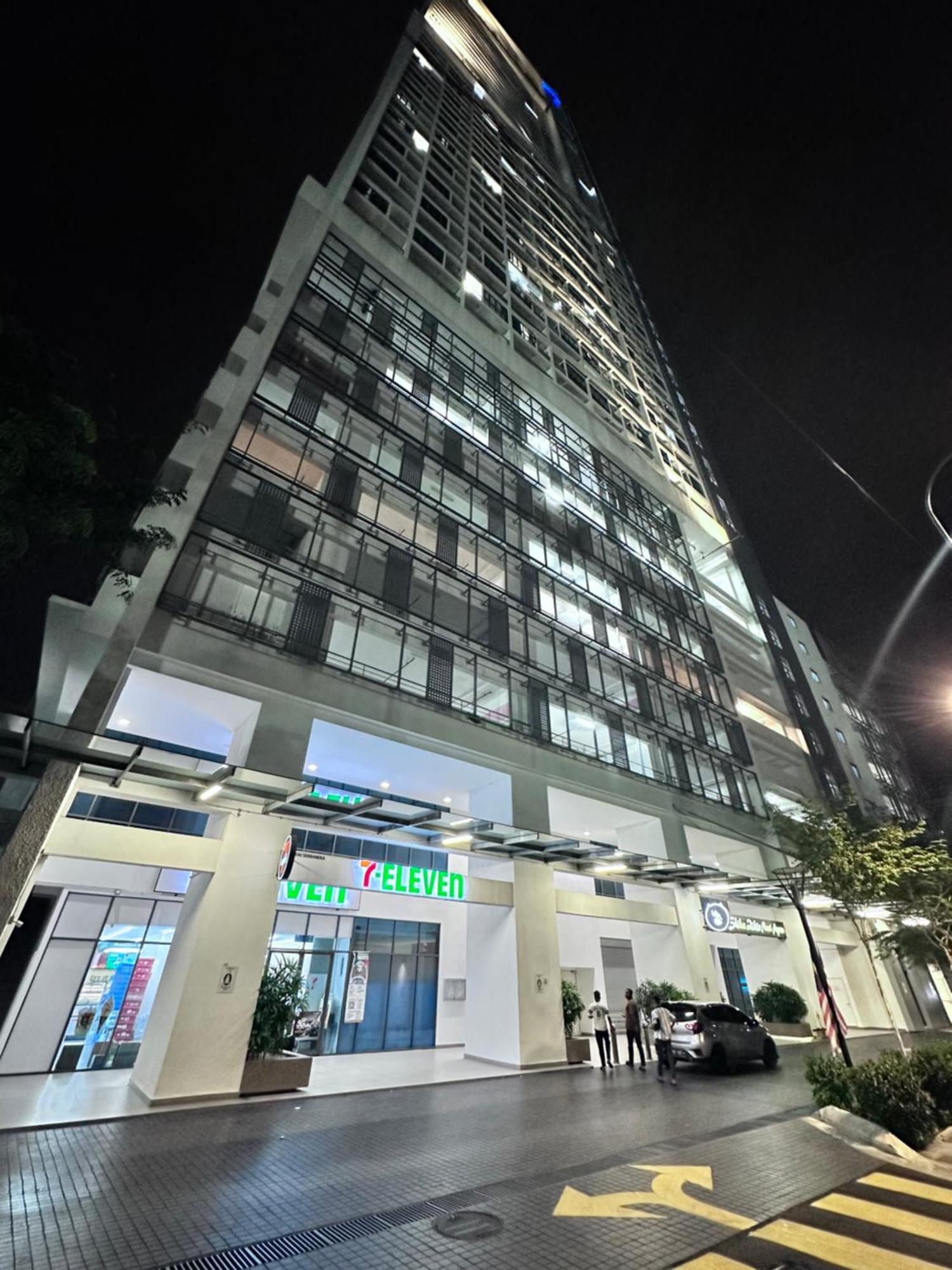 The Luxe Infinitum Klcc By Kl Malaysia Appartement Kuala Lumpur Buitenkant foto