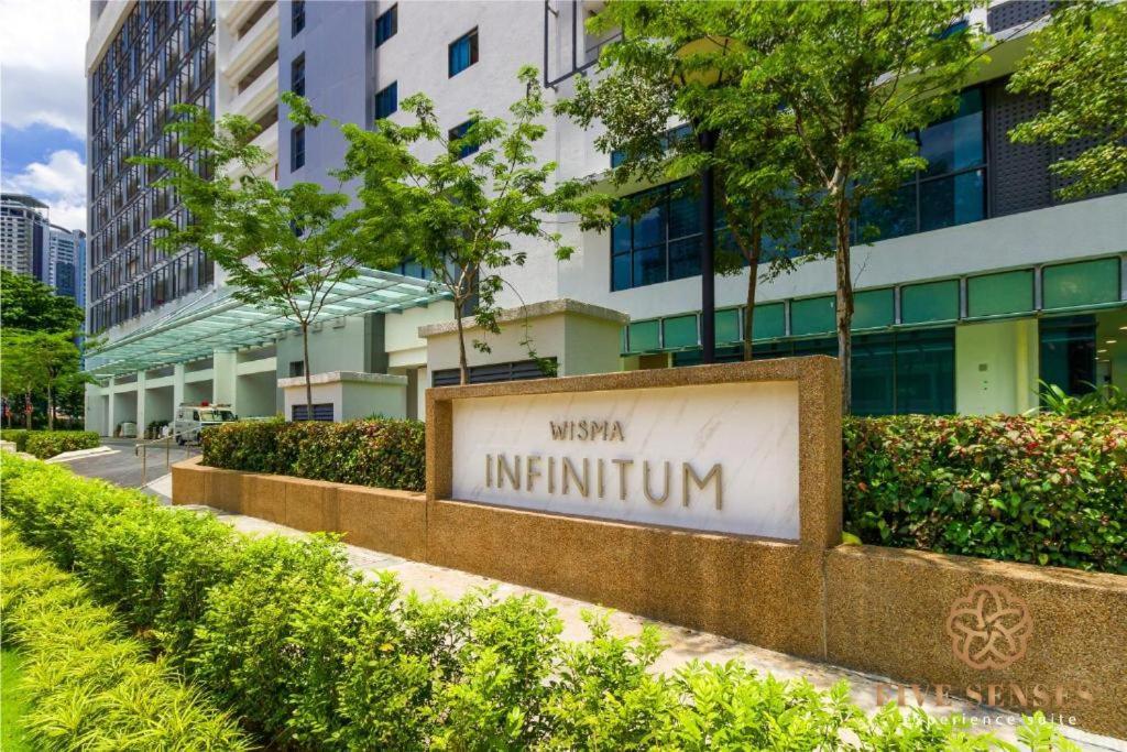 The Luxe Infinitum Klcc By Kl Malaysia Appartement Kuala Lumpur Buitenkant foto